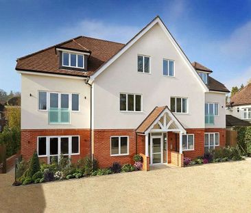 A modern two bedroom, two bathroom apartment with allocated parking - Photo 1