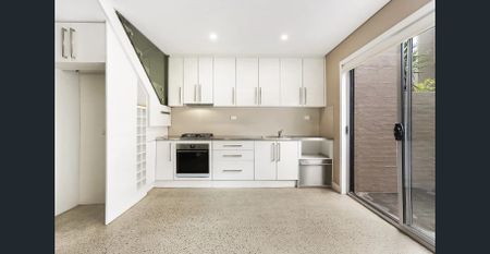 Stylish Tri-Level Home in Boutique Block - Photo 3