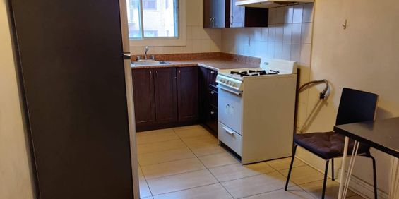 3 ½ SPACIEUX & BIEN ENTRETENU - Photo 3