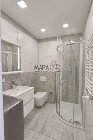 Idealne w apartamentowcu w centrum - Zdjęcie 5