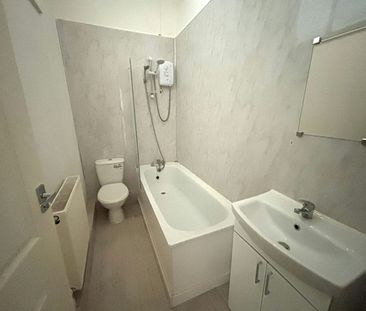 Flat to rent on - Photo 4