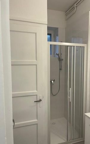 Location Appartement 1 pièce 44m² LYON 3ème - Photo 5