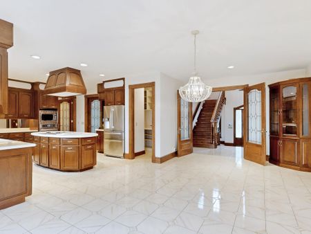 For Lease - 25 Quail Run Boulevard, Vaughan, Ontario - Photo 2