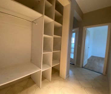 Bel appartement de +/- 145m² de 3 chambres au 1er étage - Foto 1