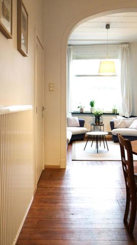 Uiterst charmante en ruime herenwoning vlakbij station Gent Sint-Pieters - Foto 4