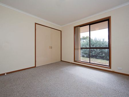5A Noarlunga Crescent, Bonython ACT 2905 - Duplex For Rent | Domain - Photo 5