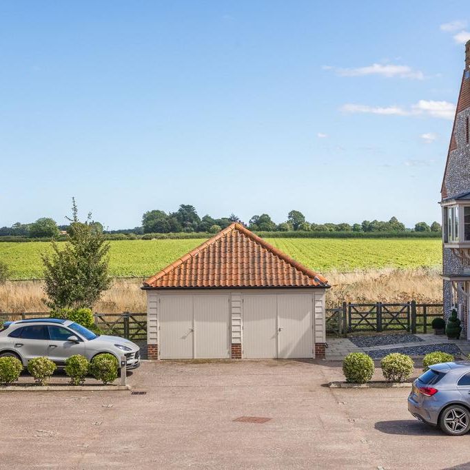 2 bedroom end of terrace house to rent - Photo 1