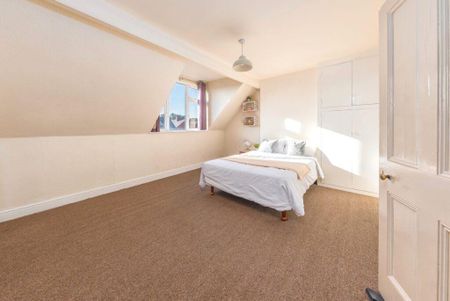 6 bedroom terraced house to rent - Photo 4