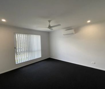 Modern 4 bedroom home in quiet location - Photo 1