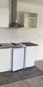 location Appartement T1 DE 26.9m² À ELANCOURT - Photo 3