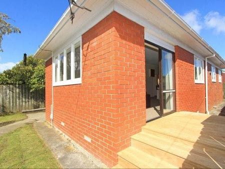 2 Bedroom House on waterloo - Photo 3