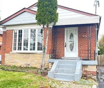 For Lease - 45 Kilgreggan Crescent, Toronto, Ontario - Photo 5