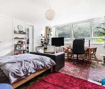 Hilltop House, Hornsey Lane, Highgate, N6 - Photo 2