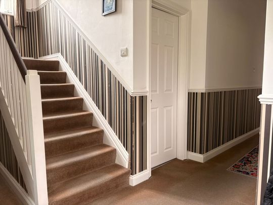 Pattinson Road, Reading - Photo 1
