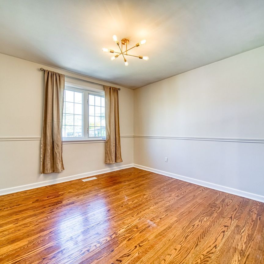 For Lease - 506 Trudale Court, Oakville, Ontario - Photo 1