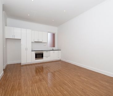 1161A Glen Huntly Road, Glen Huntly VIC 3163 - Apartment For Rent |... - Photo 6