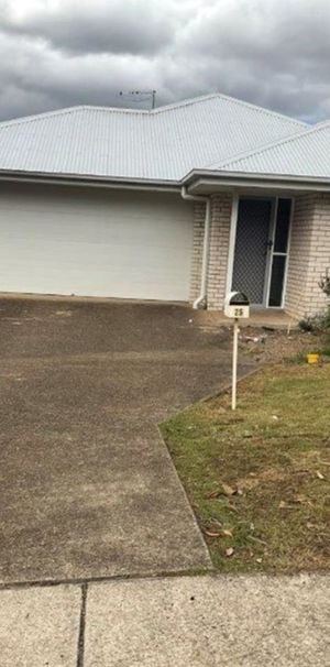 25 Nevron Road, Bahrs Scrub QLD 4207 - House For Rent | Domain - Photo 1
