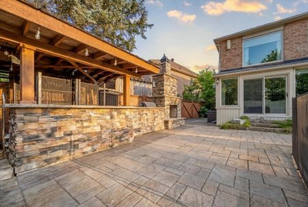 For Lease - 1496 Tanner Court, Oakville, Ontario - Photo 3