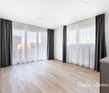 Pronájem bytuRenting an apartment 1+kk, 32 m2 - Photo 1