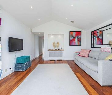 Cross Street, London, SW13 - Photo 1