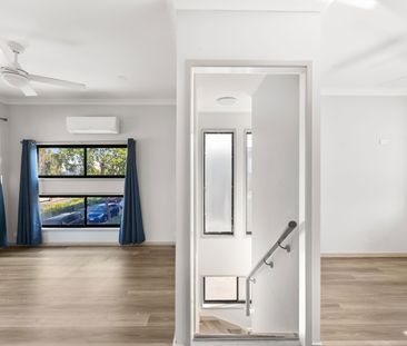 1 Kestrel Way, Fitzgibbon QLD 4018 - House For Rent - $600 | Domain - Photo 1