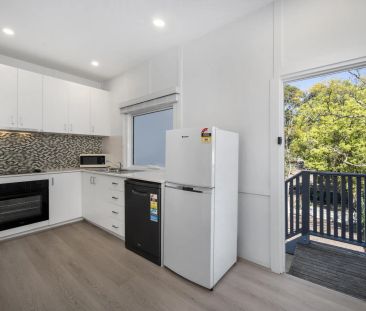 Ultra-Versatile Five Bedroom Family Home in Heart of Artarmon Close... - Photo 3