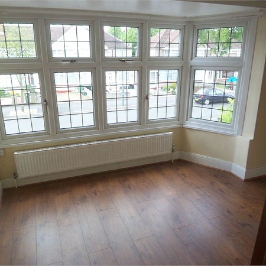 Ramillies Road, DA15, Kent - Photo 1