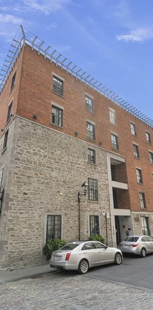 Loft - 110 Rue Sainte-Thérèse, Montréal - Photo 1