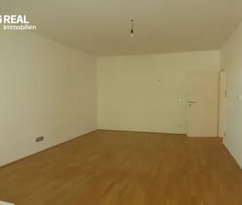 Tolle Familien-Wohnung: 3-Zimmer mit Loggia und Grünblick nahe Wolfrathplatz - Foto 2