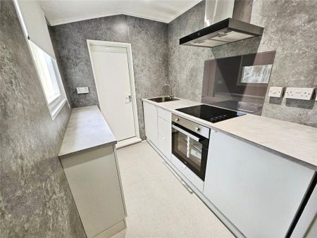 2 bedroom terraced house to rent - Photo 5