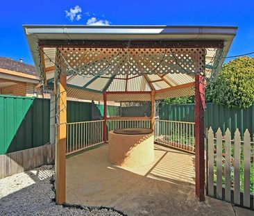 Convenient located! - Photo 5