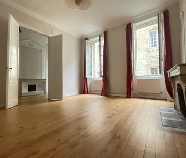 BORDEAUX PLACE DE LA BOURSE - 2 CHAMBRES - 1590 € - Photo 4