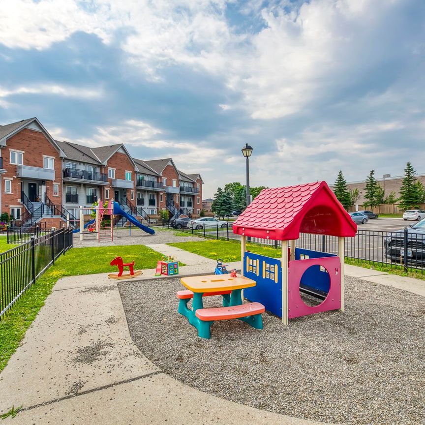 For Lease - 4620 Guildwood Way Unit# 45, Mississauga, Ontario - Photo 1