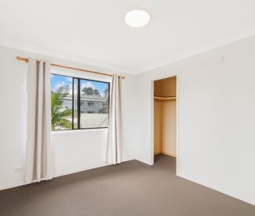 NEAT TWO BEDROOM UNIT - Photo 2