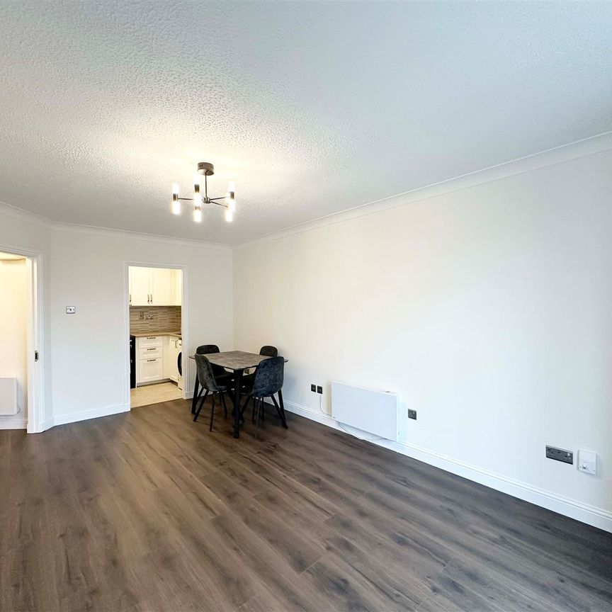 Apartment 13, Traders Wharf, Dublin 8, Dublin - Photo 1