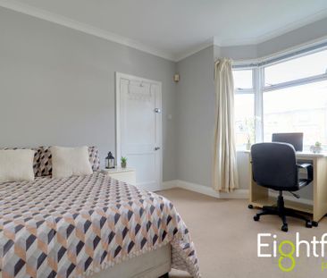 4 bedroom terraced house to rent - Photo 4