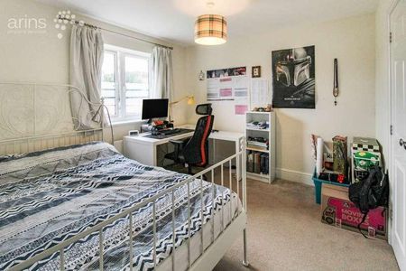 Collins Drive, Earley, Reading, RG6 - Photo 4