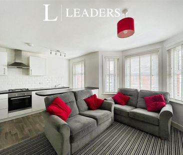 2 bedroom flat to rent - Photo 3