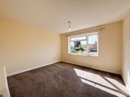 2 bed apartment to rent in Holmewood Close, Kenilworth, CV8 - Photo 5