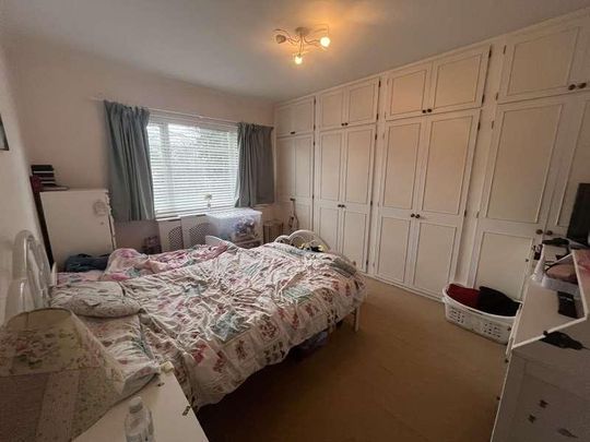 Grove Avenue, Sutton, SM1 - Photo 1