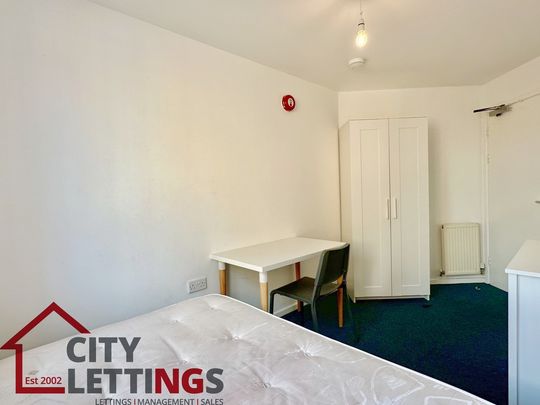 4 Bedroom Flat - Photo 1