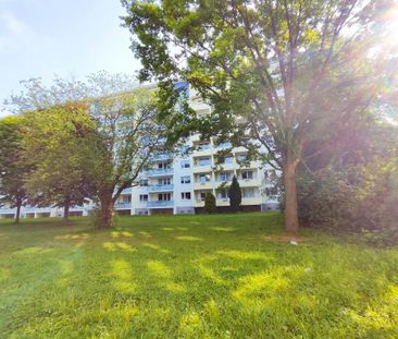 Modernisierte 2-Raum-Wohnung mit Balkon - Foto 3