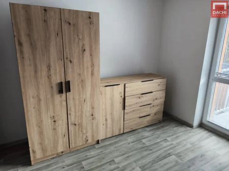 Pronájem zařízeného bytu 1+kk, 27 m - Fotografie 3