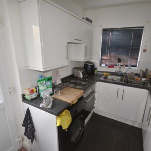 12 Moss Street, Derby, Derby, DE22 3WE - Photo 2