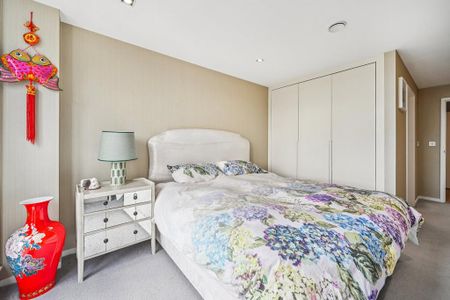 2 bedroom penthouse to rent - Photo 4