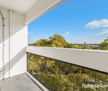 1 Bedroom In Great Location! - Photo 4