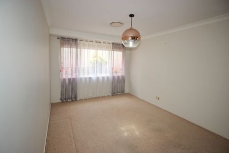 Spectacular Family Home! - Photo 2