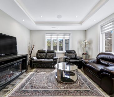 For Lease - 8 Fraserton Crescent, Toronto, Ontario - Photo 3