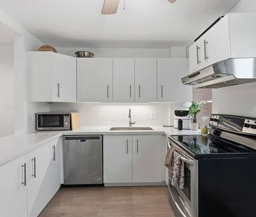 For Lease - 15 Myrtle Avenue, Toronto, Ontario - Photo 6