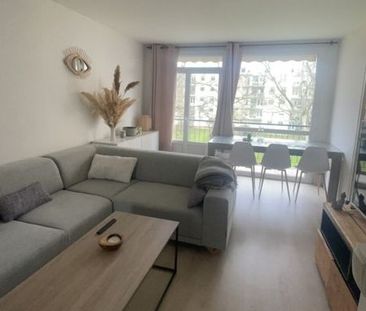 Location Appartement 3 pièces 54m² MONT ST AIGNAN 76130 - Photo 3